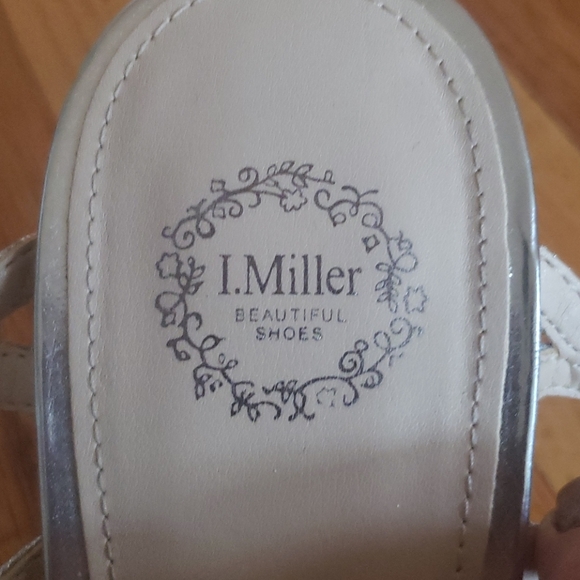 Silver high heels - Picture 5 of 6